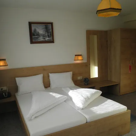 Hotel Alpenblick 2*